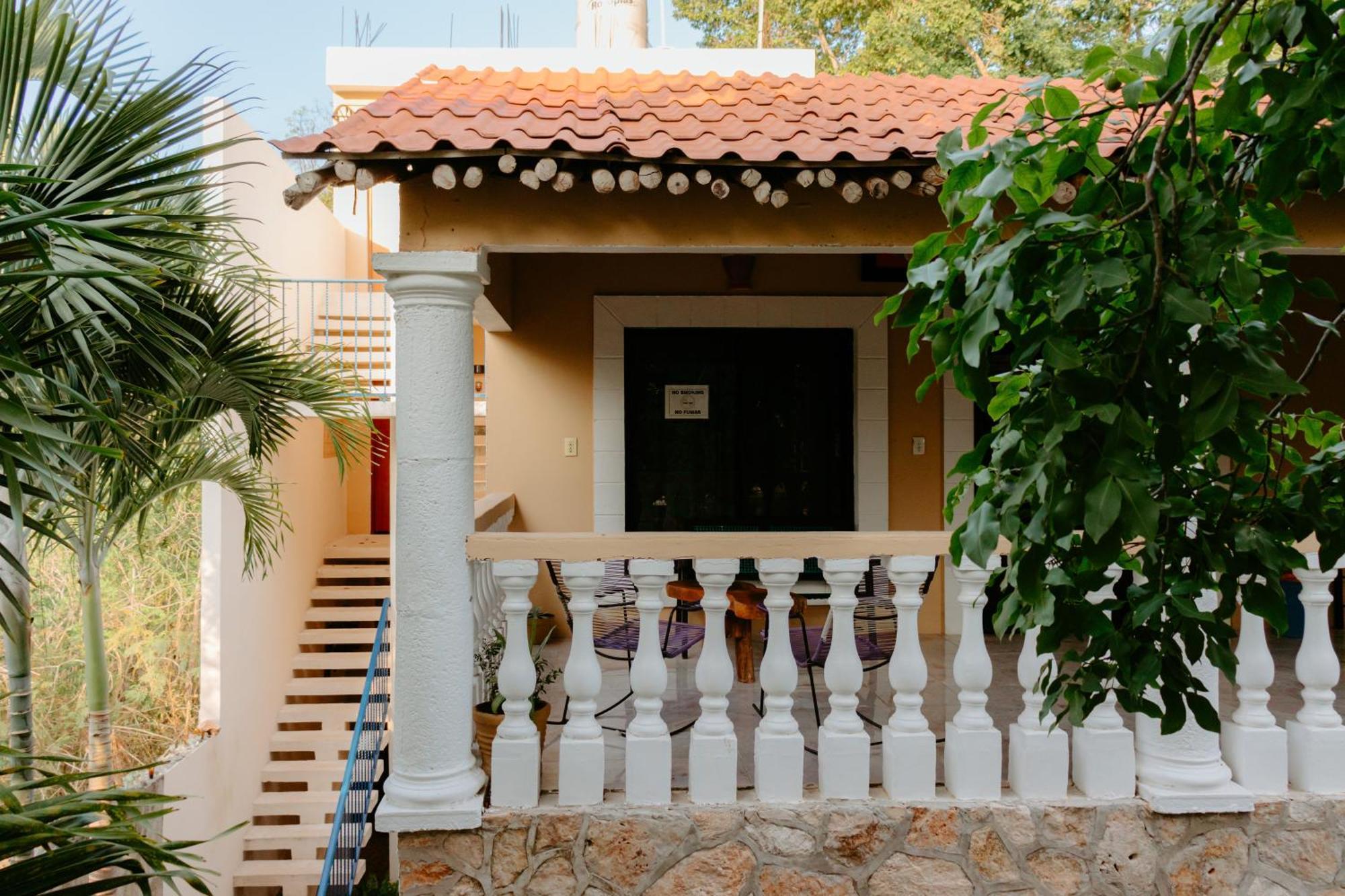 Hostal Tunich Naj & Hotel Valladolid  Exterior foto